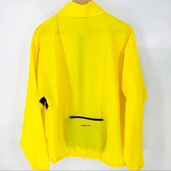 Sugoi cycling windbreaker jacket - Picture 4 of 4